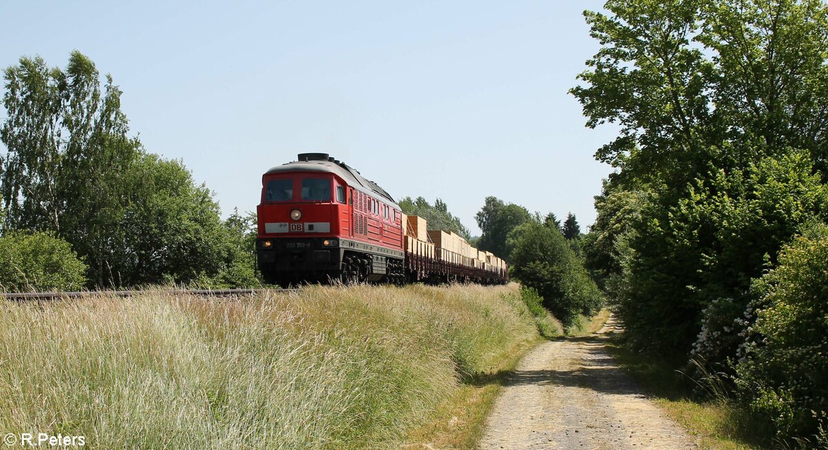 232 703-9 mit dem EZ 45362 Cheb - Nürnberg bei Brand bei Marktredwitz. 19.06.22