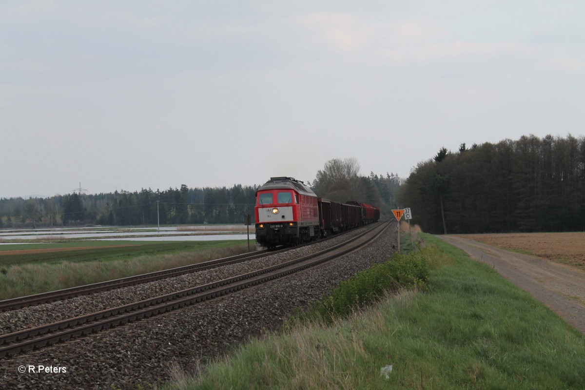 232 906-8 mit der Sonntags Wagenübergabe 56743 Nürnberg - Marktredwitz bei Oberteich. 13.04.14