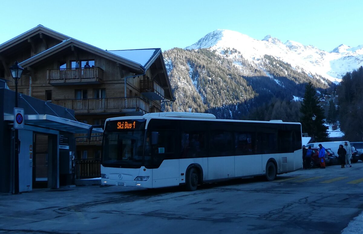 (232'136) - Buchard, Leytron - Nr. 70/VS 84'250 - Mercedes (ex MBC Morges Nr. 79) am 19. Januar 2022 in La Tzoumaz, Tlcabine