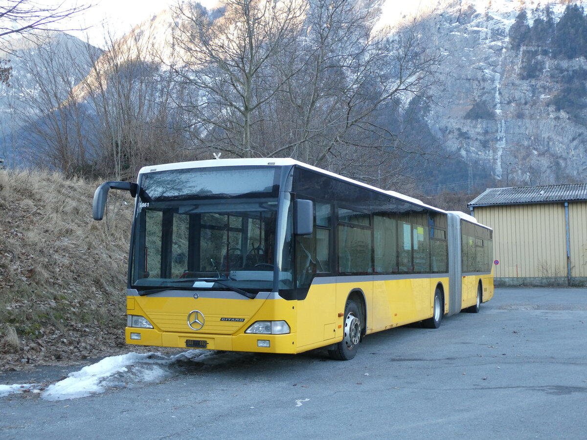 (232'299) - TMR Martigny - Nr. 129 - Mercedes am 23. Januar 2022 bei St-Maurice