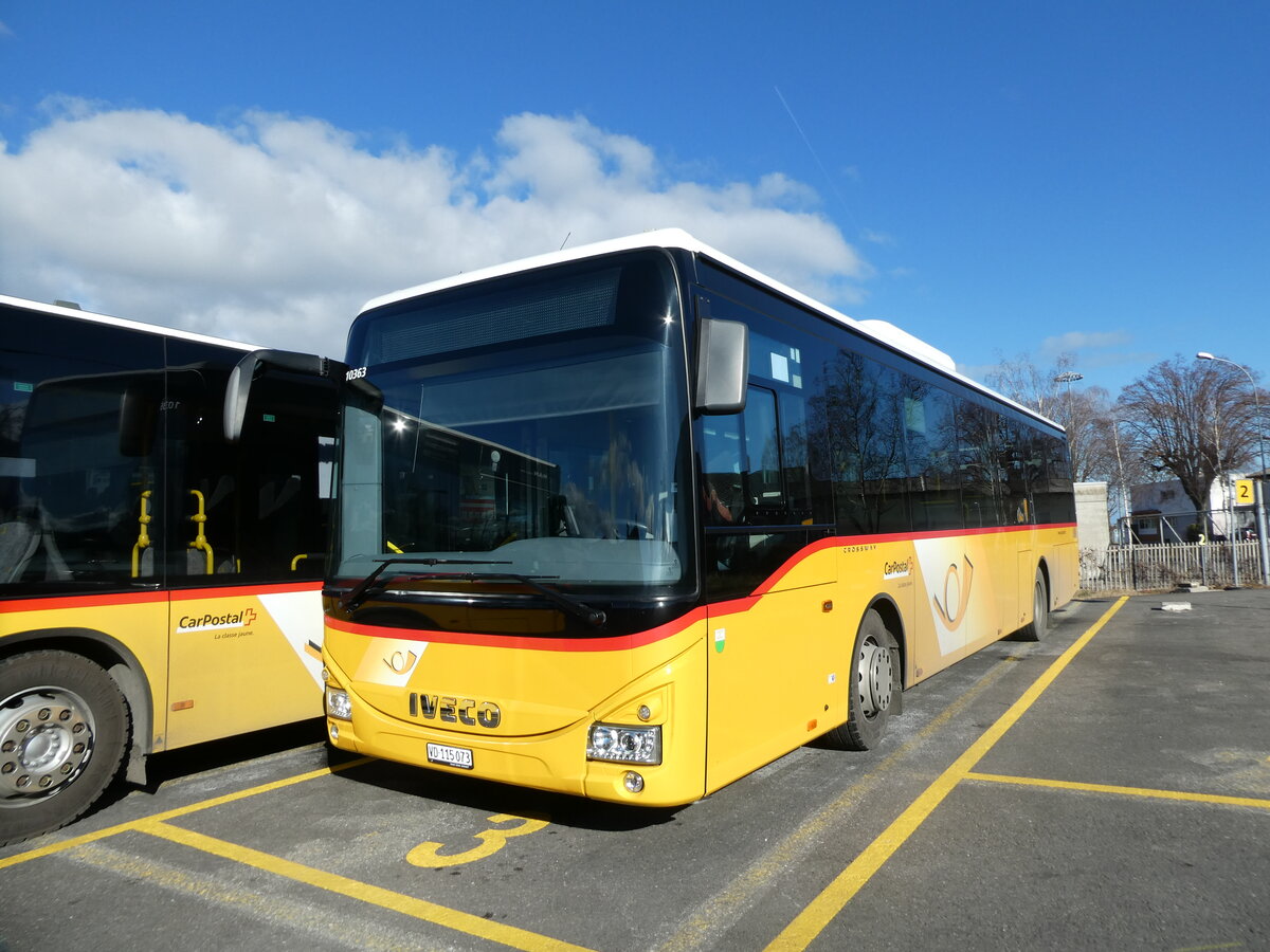 (232'532) - CarPostal Ouest - VD 115'073 - Iveco am 30. Januar 2022 in Yverdon, Garage