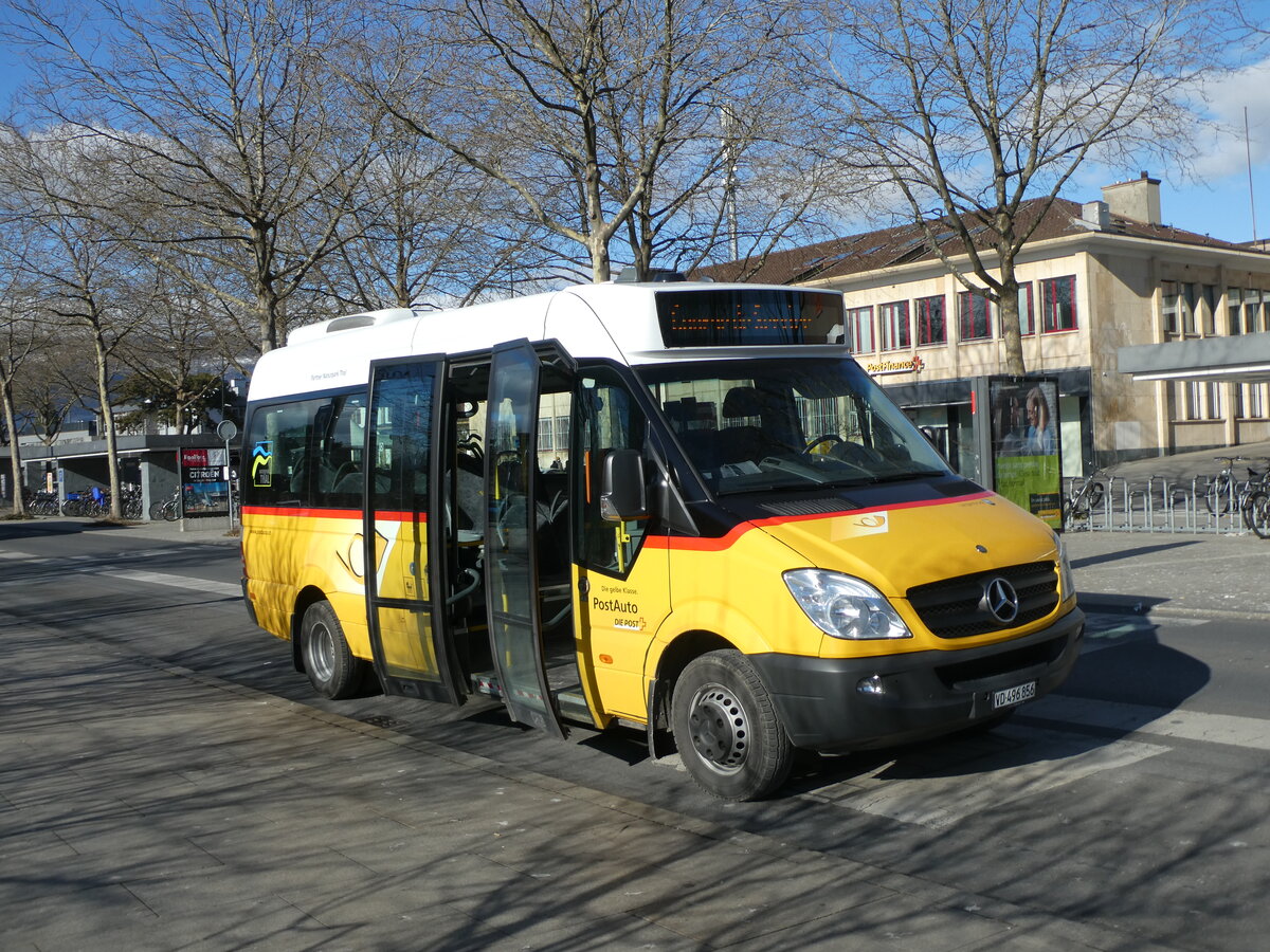 (232'541) - CarPostal Ouest - VD 496'856 - Mercedes (ex PostAuto Nordschweiz; ex Vgelin, Langenbruck) am 30. Januar 2022 beim Bahnhof Yverdon