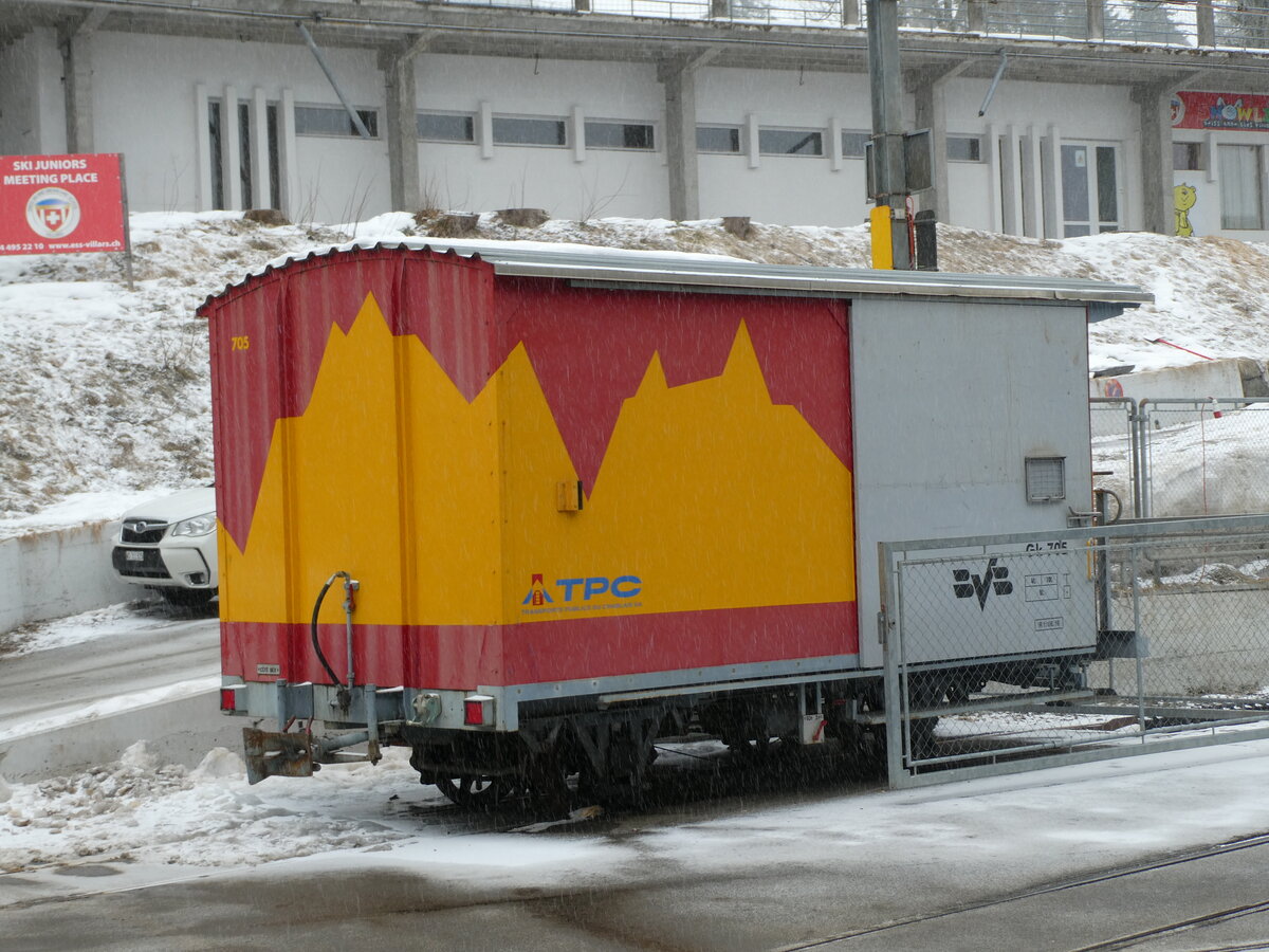 (232'595) - TPC/BVB-G�terwagen - Nr. 705 - am 31. Januar 2022 im Bahnhof Villars-sur-Ollon