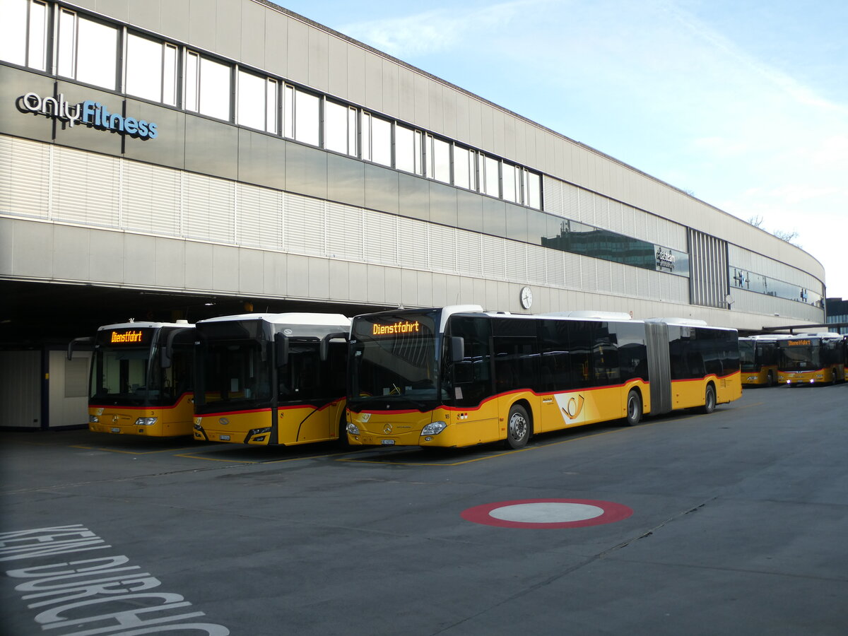 (232'628) - Steiner, Ortschwaben - Nr. 18/BE 42'726 - Mercedes am 6. Februar 2022 in Bern, Postautostation