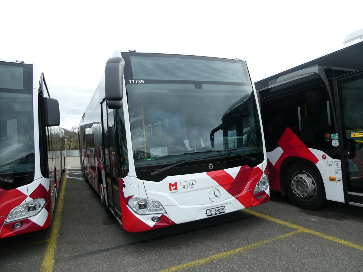 (232'638) - CarPostal Ouest - JU 36'039 - Mercedes am 6. Februar 2022 in Develier, Parkplatz