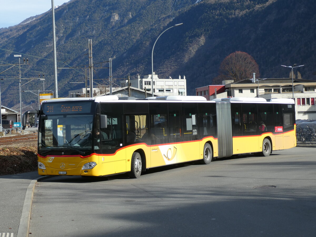 (232'795) - PostAuto Wallis - Nr. 66/VS 12'670 - Mercedes am 12. Februar 2022 beim Bahnhof Martigny