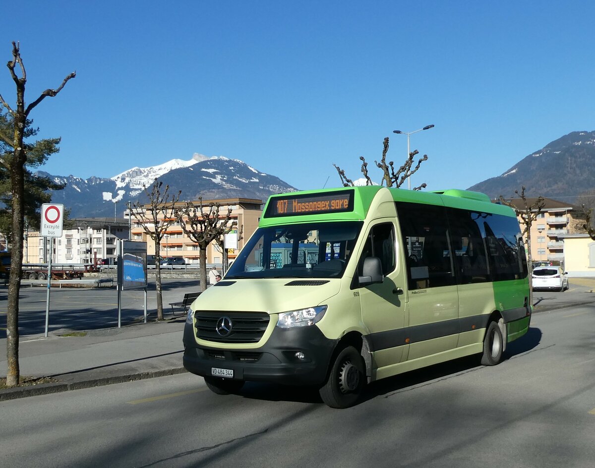 (233'223) - TPC Aigle - Nr. 609/VD 484'344 - Mercedes/ProBus am 26. Februar 2022 beim Bahnhof Monthey CFF