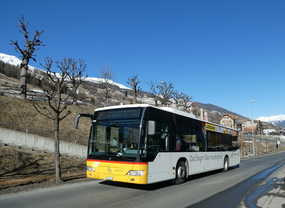 (233'716) - PostAuto Graubnden - GR 165'111 - Mercedes am 10. Mrz 2022 in Scuol, Hotel Altana