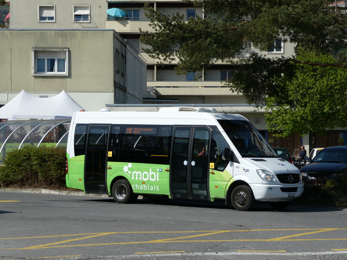 (234'561) - TPC Aigle - Nr. 602/VD 329'228 - Mercedes am 15. April 2022 beim Bahnhof Monthey CFF