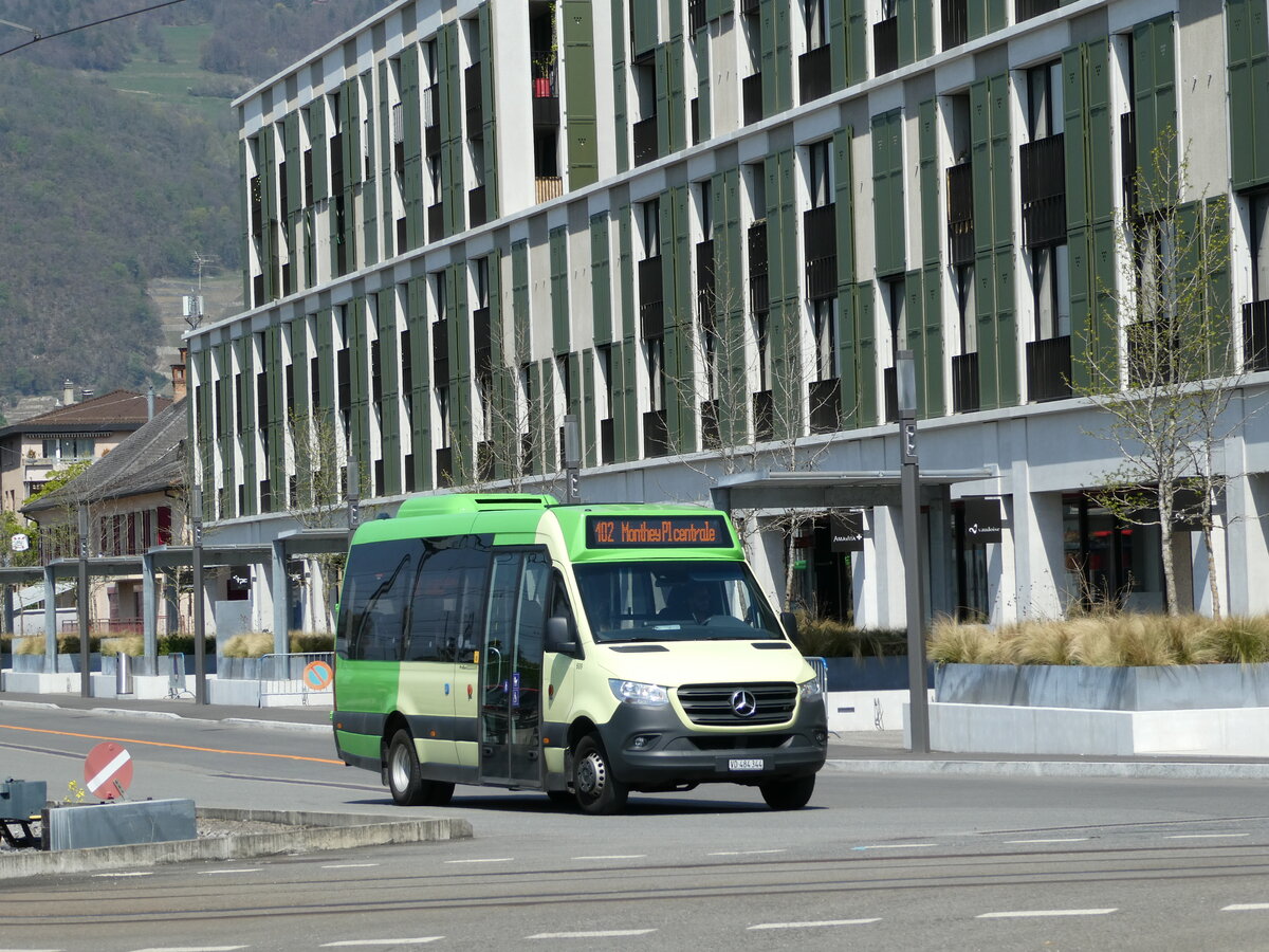 (234'589) - TPC Aigle - Nr. 609/VD 484'344 - Mercedes/ProBus am 15. April 2022 beim Bahnhof Aigle