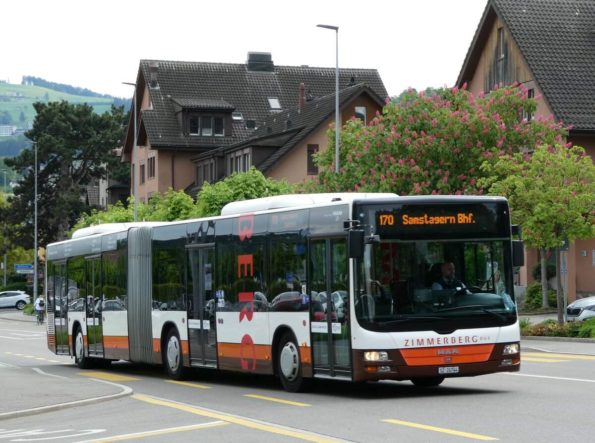 (235'169) - Bamert, Wollerau - SZ 24'744 - MAN (ex Vorfhrfahrzeug) am 4. Mai 2022 beim Bahnhof Richterswil