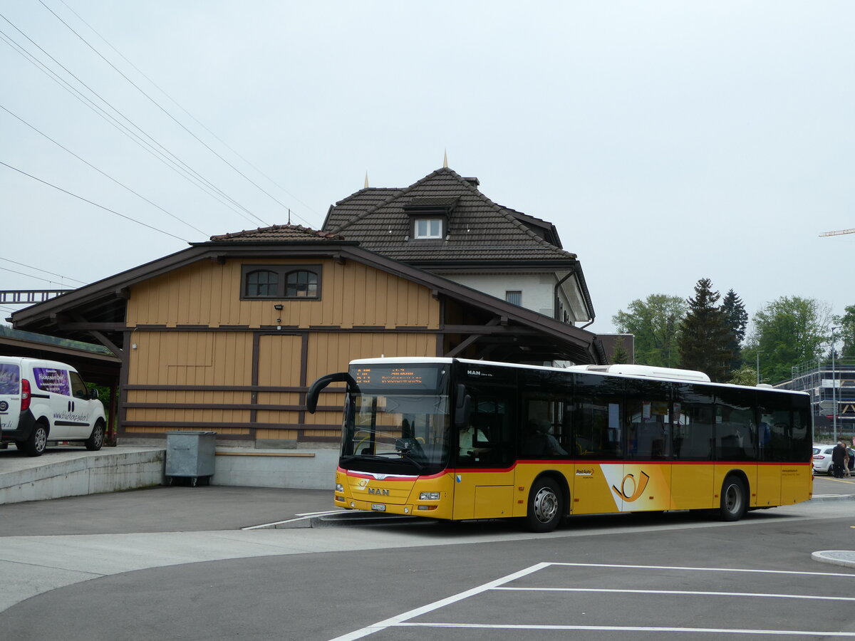 (235'267) - Moser, Flaach - Nr. 324/ZH 211'461 - MAN am 7. Mai 2022 beim Bahnhof Rickenbach-Attikon