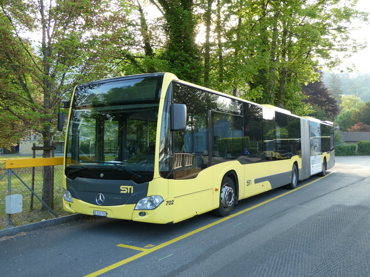 (235'561) - STI Thun - Nr. 702/BE 555'702 - Mercedes am 14. Mai 2022 bei der Schifflndte Thun