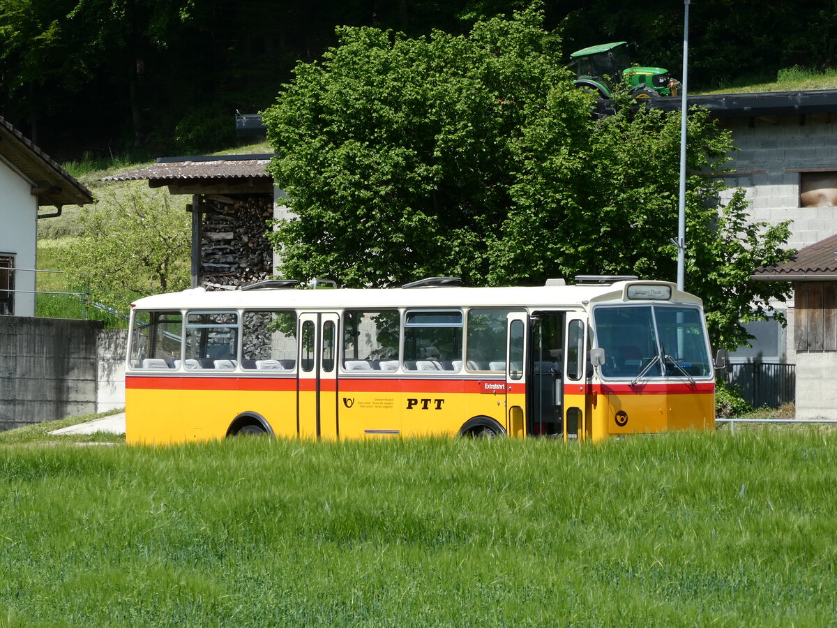 (235'682) - Gast, Reutigen - BE 113'160 - Saurer/Tscher (ex HPTrans, Thusis; ex Mauerhofer, Worb; ex Erni, Schupfart Nr. 3; ex P 24'636) am 15. Mai 2022 in Alchenstorf, Wil 