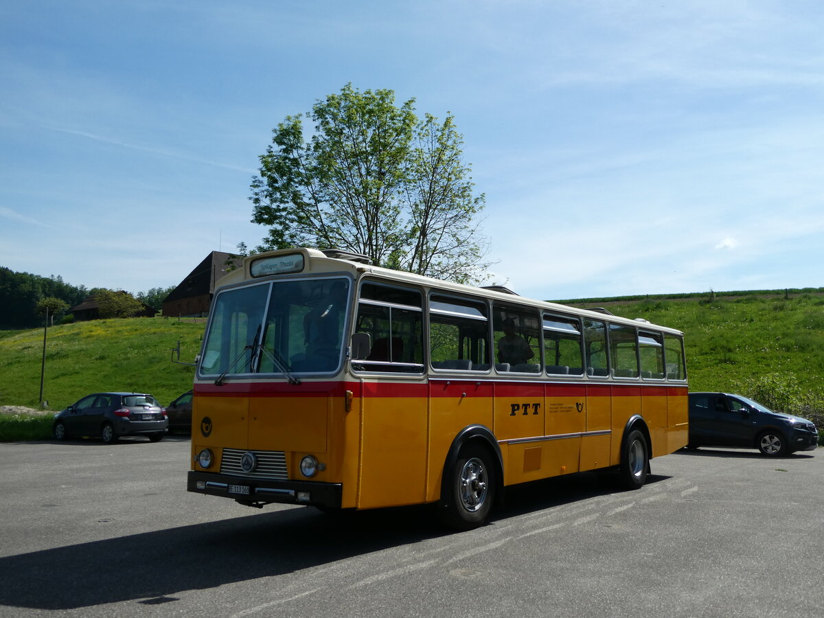 (235'716) - Gast, Reutigen - BE 113'160 - Saurer/Tscher (ex HPTrans, Thusis; ex Mauerhofer, Worb; ex Erni, Schupfart Nr. 3; ex P 24'636) am 15. Mai 2022 in Heimiswil, Lwen