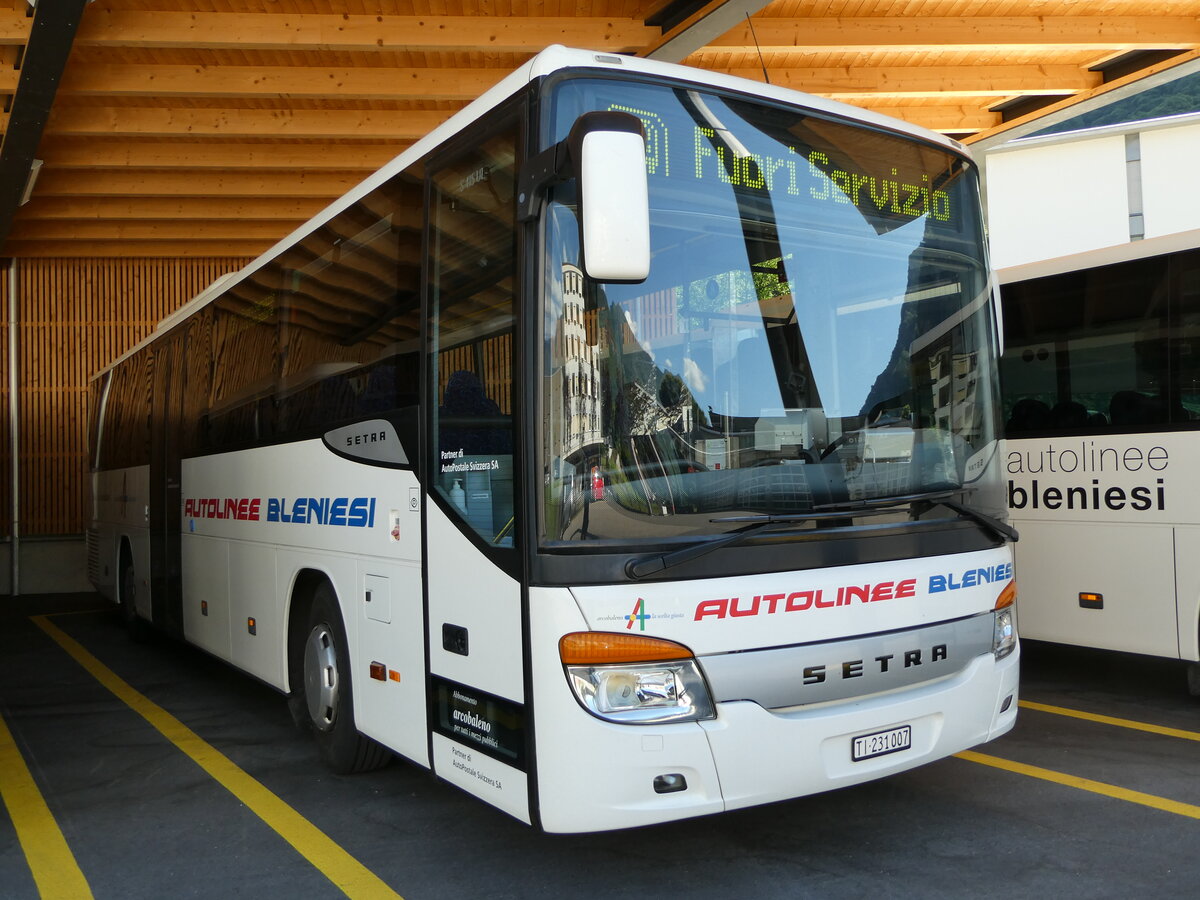 (236'244) - ABl Biasca - Nr. 7/TI 231'007 - Setra am 26. Mai 2022 in Biasca, Garage