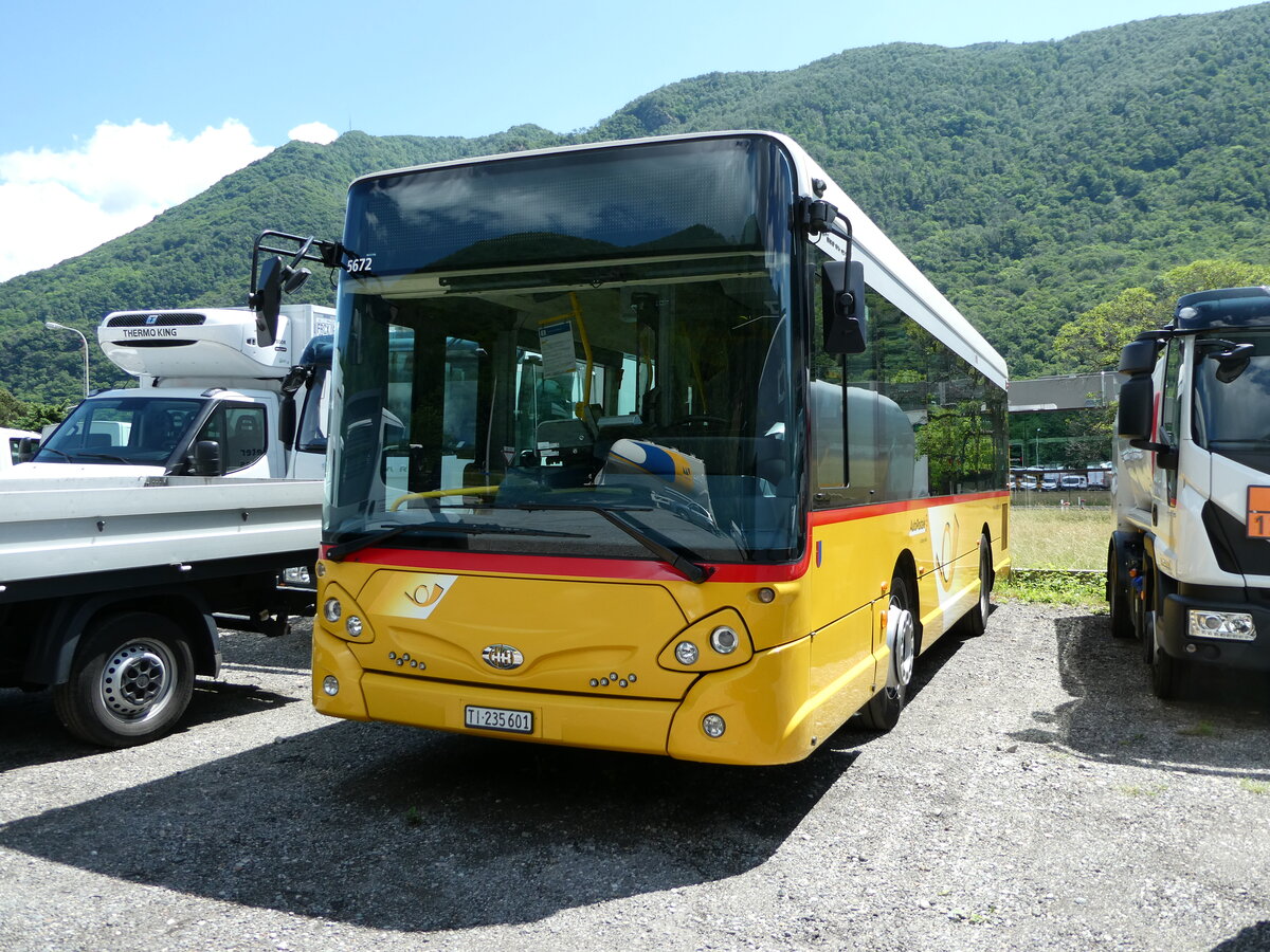 (236'293) - AutoPostale Ticino - Nr. 305/TI 235'601 - Heuliez am 26. Mai 2022 in Mezzovico, Iveco