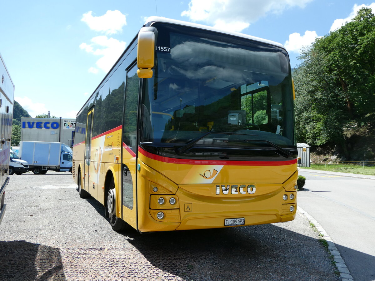 (236'295) - Chiesa, Riazzino - TI 189'693 - Iveco am 26. Mai 2022 in Mezzovico, Iveco