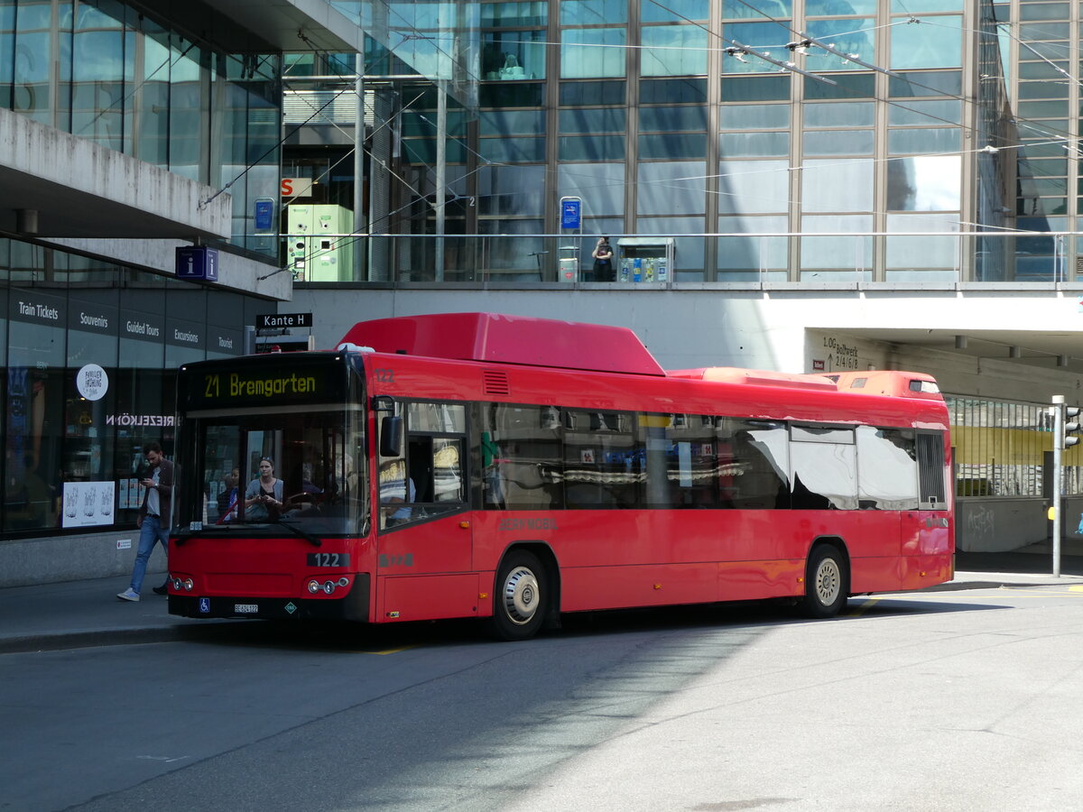 (236'517) - Bernmobil, Bern - Nr. 122/BE 624'122 - Volvo am 29. Mai 2022 beim Bahnhof Bern