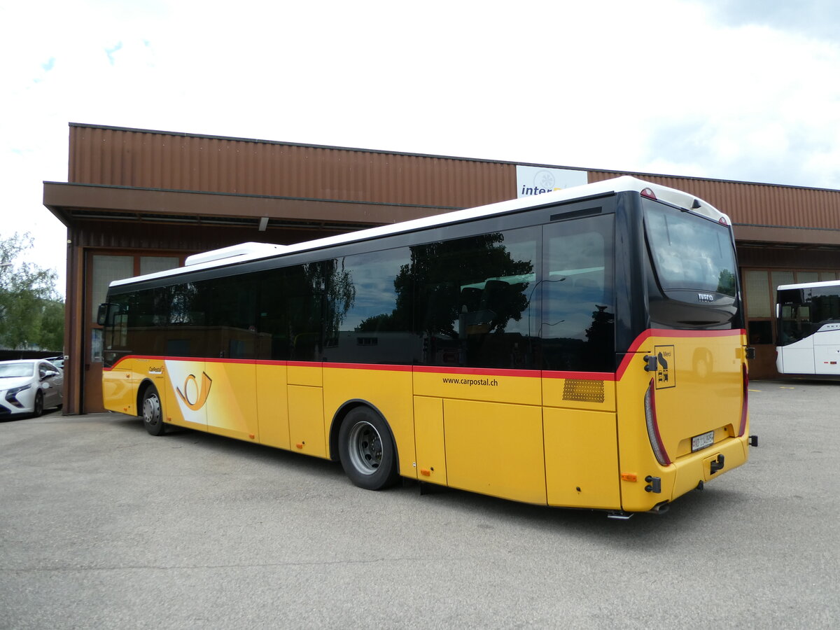 (236'964) - CarPostal Ouest - VD 114'895 - Iveco am 6. Juni 2022 in Yverdon, Garage