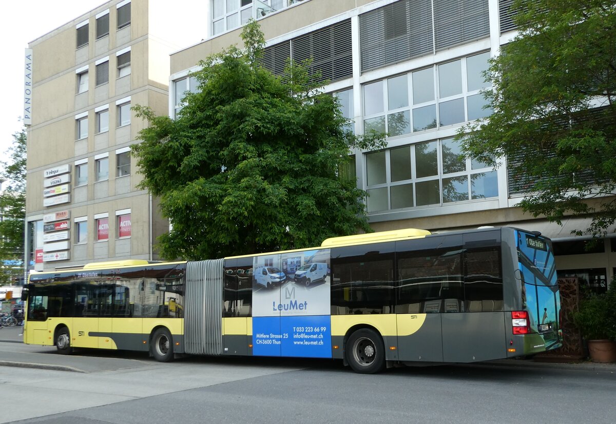 (236'997) - STI Thun - Nr. 700/BE 849'700 - MAN am 8. Juni 2022 beim Bahnhof Thun