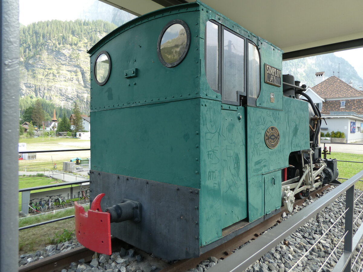 (237'330) - Wasserdampf-Lokomotive  Simplon  - Nr. 1 - am 19. Juni 2022 beim Bahnhof Kandersteg