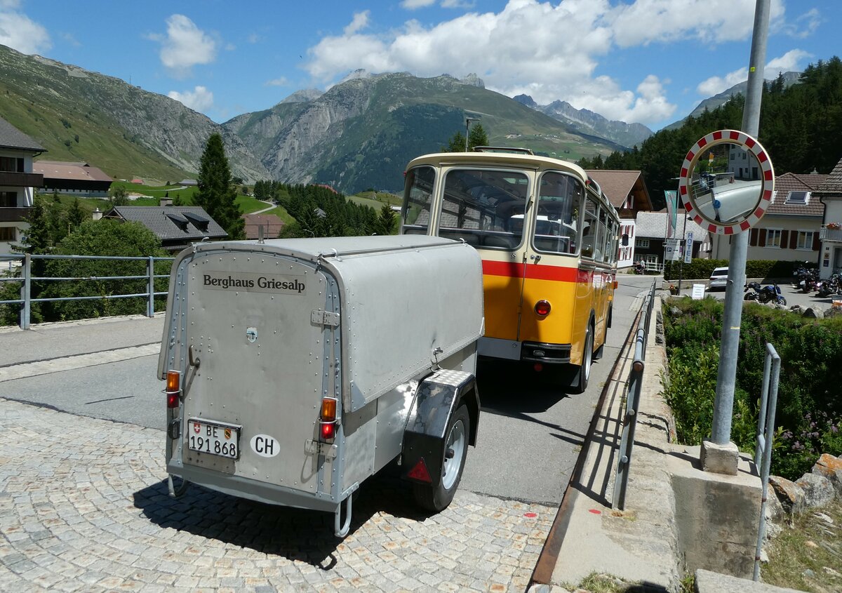 (237'968) - Schmid, Thrishaus - Nr. 9/BE 26'105 - Saurer/R&J (ex Geiger, Adelboden Nr. 9) am 10. Juli 2022 in Hospental, Reussbrcke