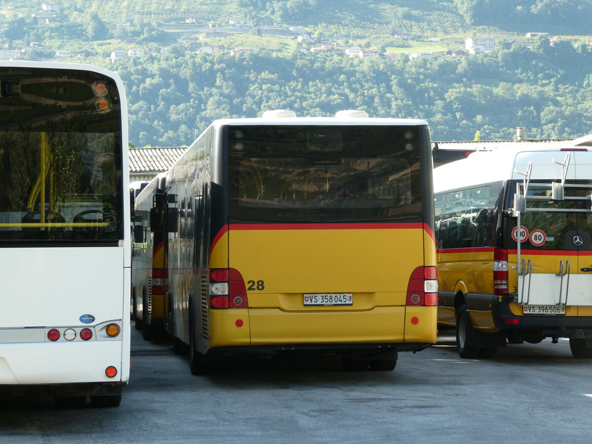 (238'063) - PostAuto Wallis - Nr. 28/VS 358'045 - MAN/Gppel (ex AAGU Altdorf Nr. 72; ex PostAuto Bern; ex PostAuto Bern Nr. 217; ex RBS Worblaufen Nr. 217) am 16. Juli 2022 in Sion, Interbus