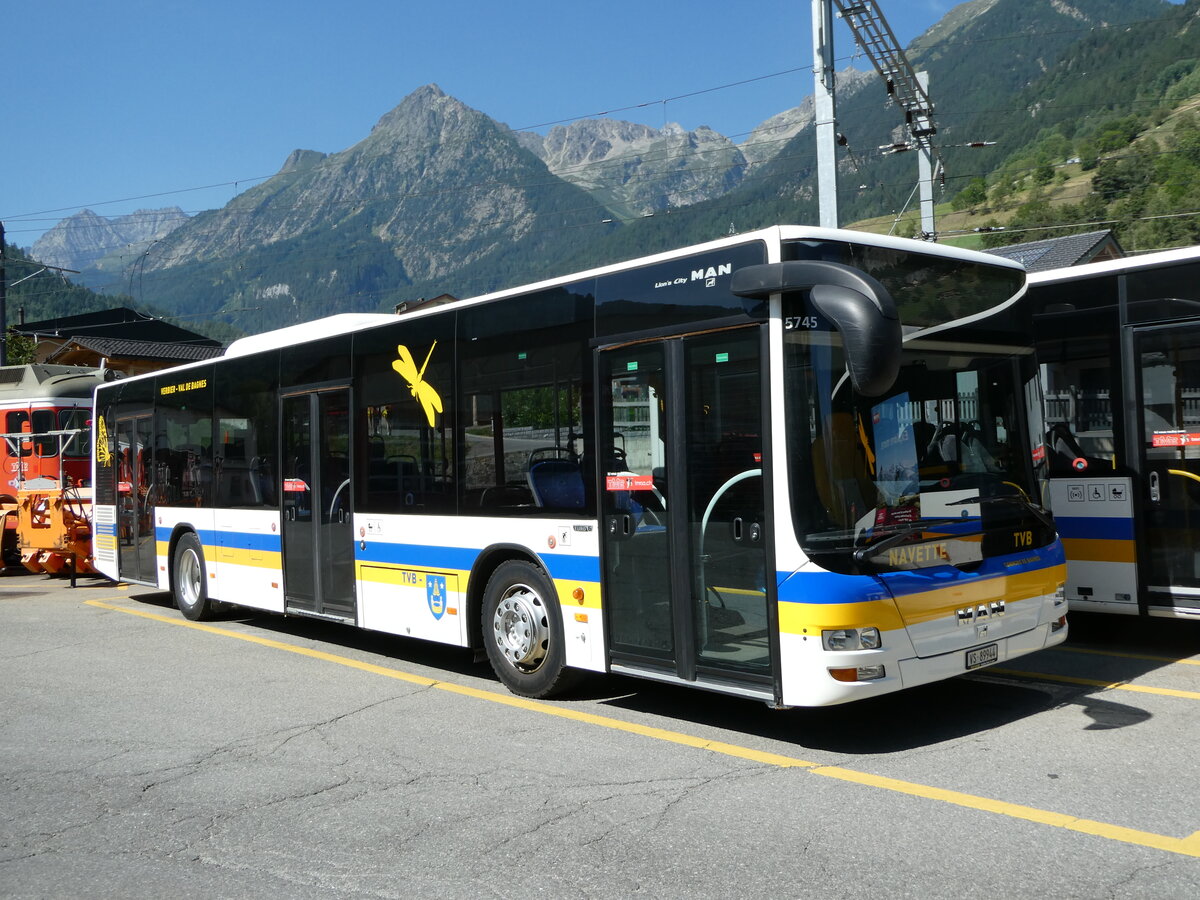 (238'094) - TMR Martigny - Nr. 103/VS 89'944 - MAN am 16. Juli 2022 in Orsires, Garage