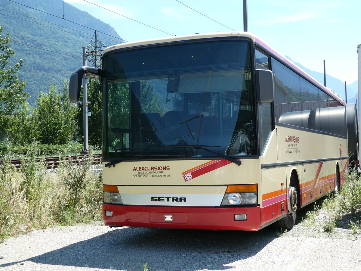 (238'154) - Alexcursions, Lavey-Village - (VD 1017) - Setra (ex TRAVYS Yverdon; ex TPYG Yverdon) am 16. Juli 2022 in Evionnaz, Route du Simplon