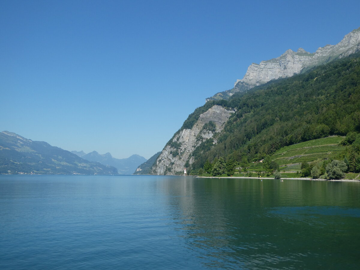 (238'223) - Der Walensee am 17. Juli 2022 bei Walenstadt