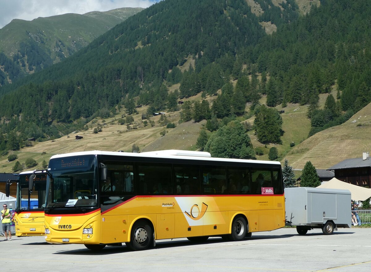 (238'389) - Autotour, Visp - VS 27'026 - Iveco am 24. Juli 2022 in Ulrichen, PostAuto-Terminal