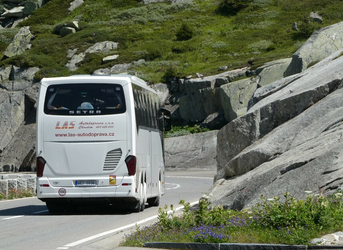 (238'430) - Aus Tschechien: LAS, Chrudim - 6E2 0930 - Setra am 24. Juli 2022 am Grimselpass