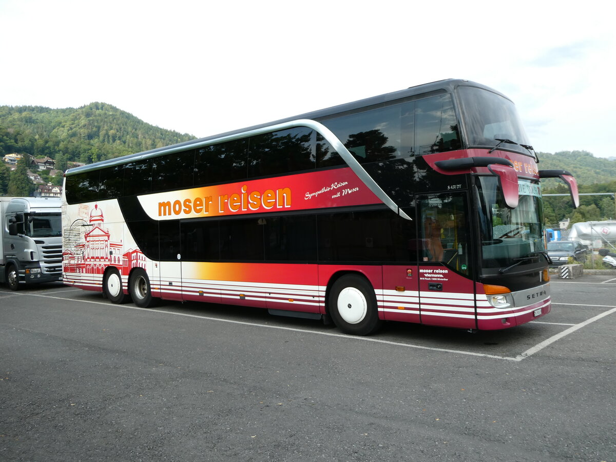 (238'469) - Moser, Flaach - ZH 390'619 - Setra am 25. Juli 2022 in Thun, Seestrasse