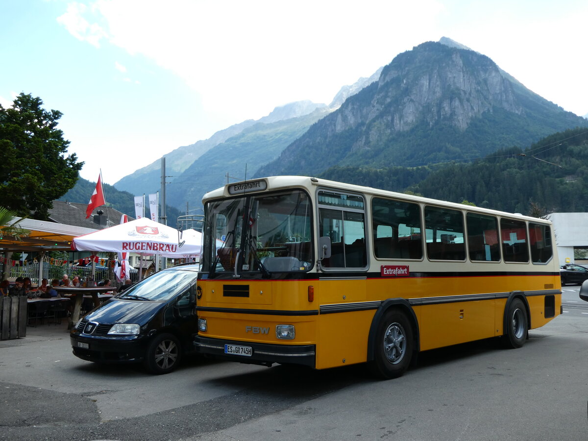 (238'796) - Aus Deutschland: Fischer, Weilheim - ES-GR 745H - FBW/Hess (ex Tiemann, CH-Oetwil Nr. 21; ex Roki, CH-Heimberg; ex P 23'421) am 1. August 2022 in Innertkirchen, Hotel Hof+Post