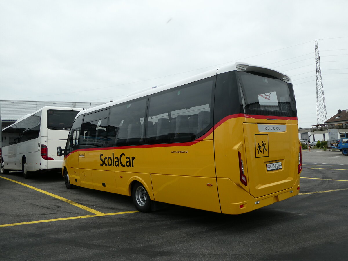 (238'877) - CarPostal Ouest - VD 457'382 - Iveco/Rosero am 7. August 2022 in Kerzers, Interbus