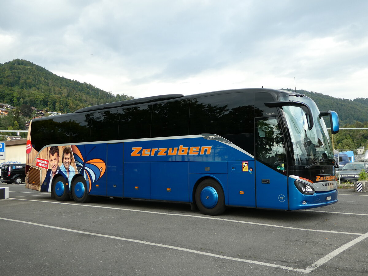 (239'056) - Zerzuben, Visp-Eyholz - Nr. 11/VS 55'832 - Setra am 15. August 2022 in Thun, Seestrasse