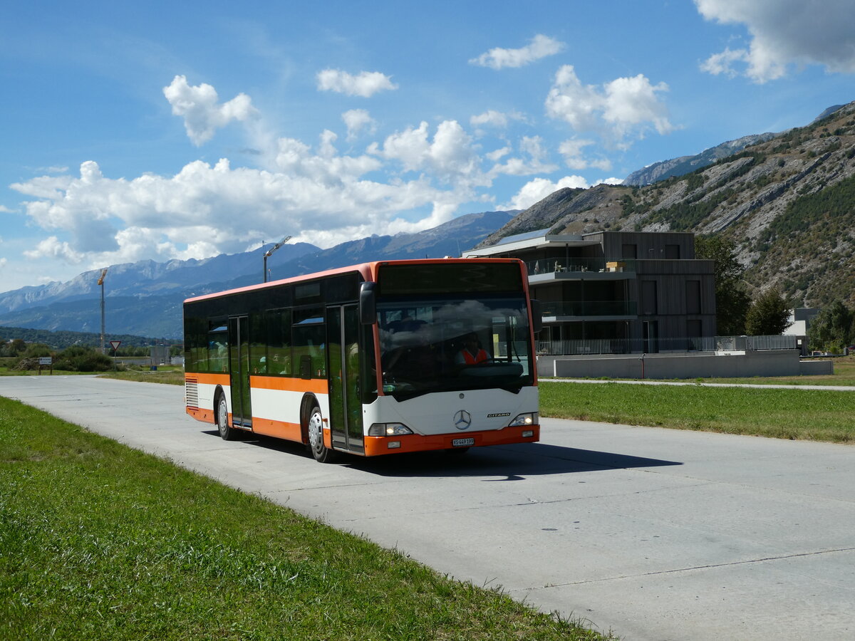 (239'414) - Ruffiner, Turtmann - VS 449'199 - Mercedes (ex Regiobus, Gossau Nr. 22) am 21. August 2022 in Turtmann, Flugplatz