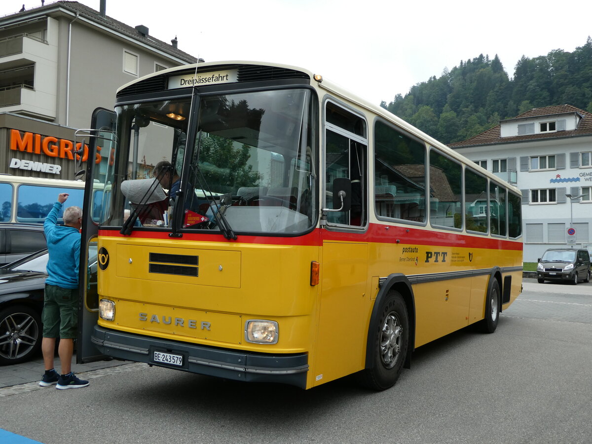 (239'760) - Krummenacher, Zillis - Nr. 74/BE 243'579 - Saurer/R&J (ex AVG Meiringen Nr. 74; ex PostAuto Berner Oberland; ex P 24'357) am 28. August 2022 in Wolhusen, Markt