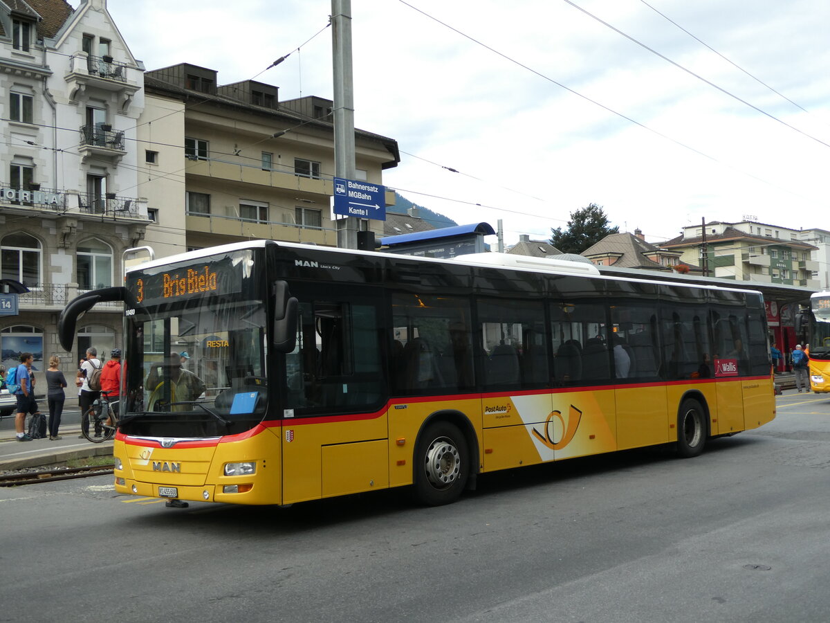 (239'914) - PostAuto Wallis - VS 455'600 - MAN am 4. September 2022 beim Bahnhof Brig