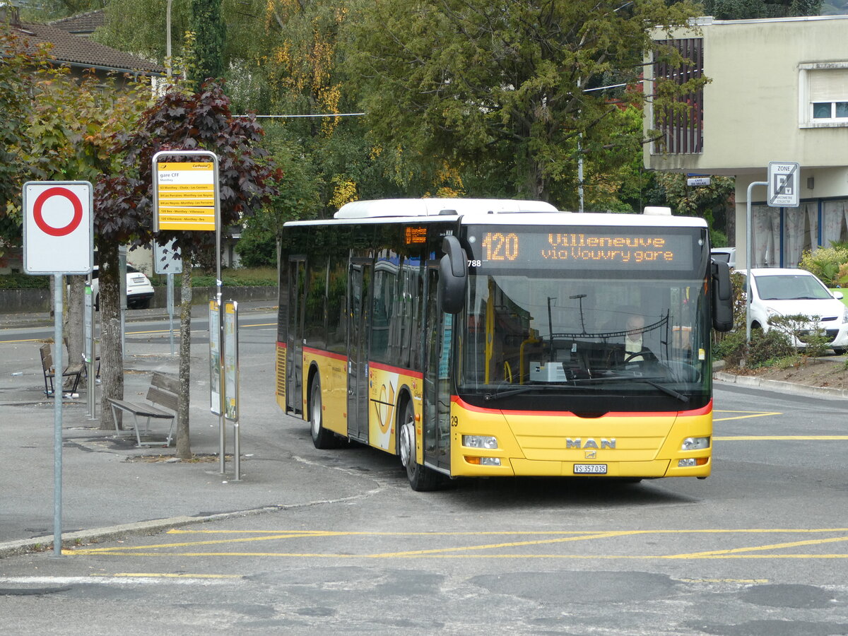 (240'691) - MOB Montreux - Nr. 29/VS 357'035 - MAN am 8. Oktober 2022 beim Bahnhof Monthey CFF