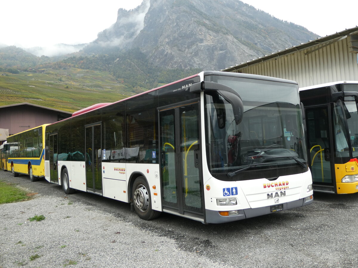 (240'708) - Buchard, Leytron - Nr. 72 - MAN (ex PostAuto Wallis Nr. 68; ex Lathion, Sion Nr. 68) am 8. Oktober 2022 in Leytron, Garage