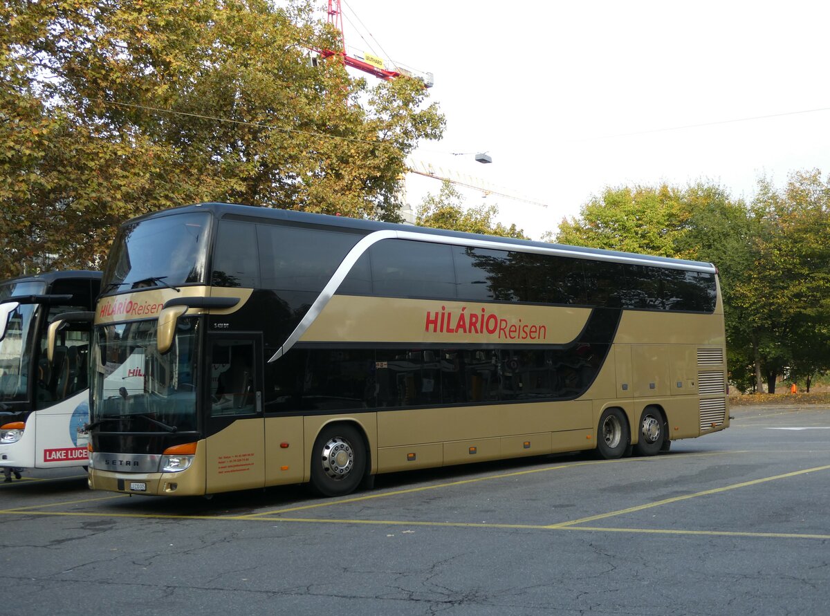 (240'890) - Hilrio, Schtz - LU 230'005 - Setra am 11. Oktober 2022 in Zrich, Sihlquai