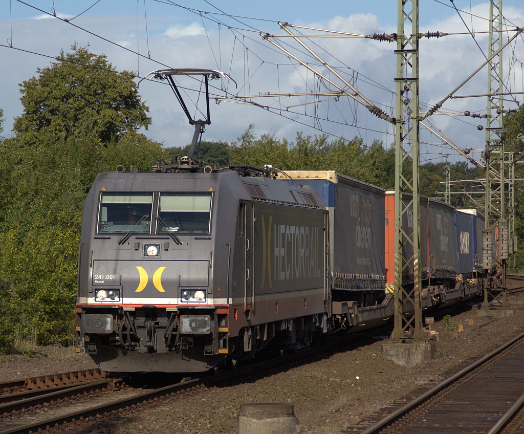 241.001-5 der Hectorrail durchfährt hier mit einem KLV-Zug Schleswig. 12.09.12