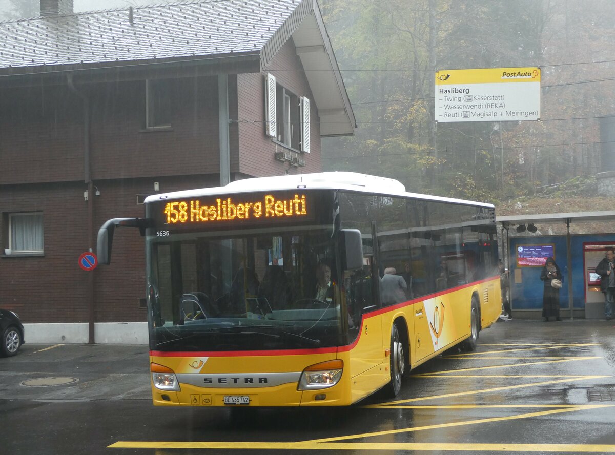 (241'163) - Flck, Brienz - Nr. 2/BE 435'742 - Setra am 5. November 2022 auf dem Brnigpass