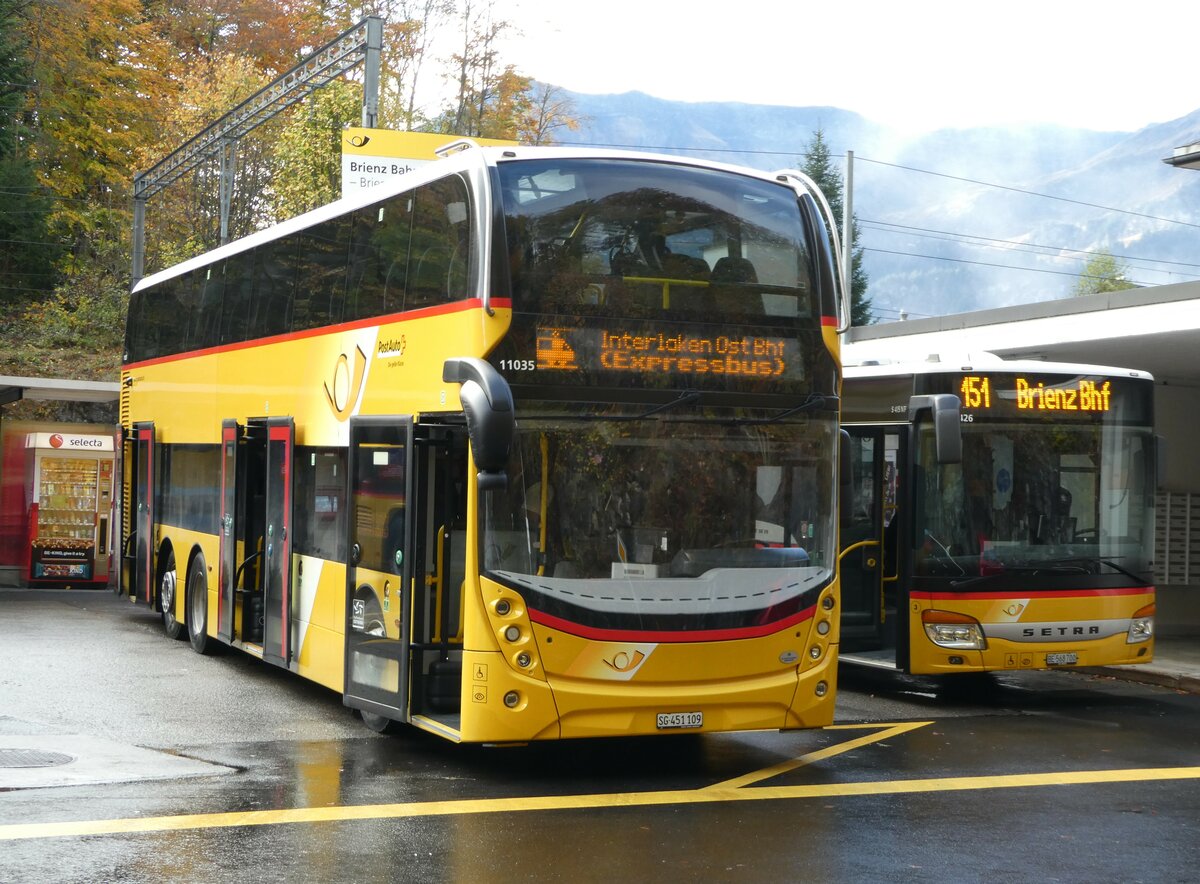 (241'701) - PostAuto Ostschweiz - SG 451'109 - Alexander Dennis (ex CarPostal Ouest; ex PostAuto Ostschweiz SG 445'308) am 22. Oktober 2022 auf dem Brnigpass