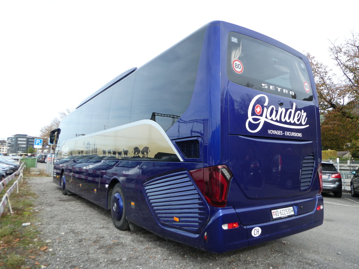 (241'967) - Gander, Chteau-d'Oex - VD 622'530 - Setra am 30. Oktober 2022 in Thun, Rosenau