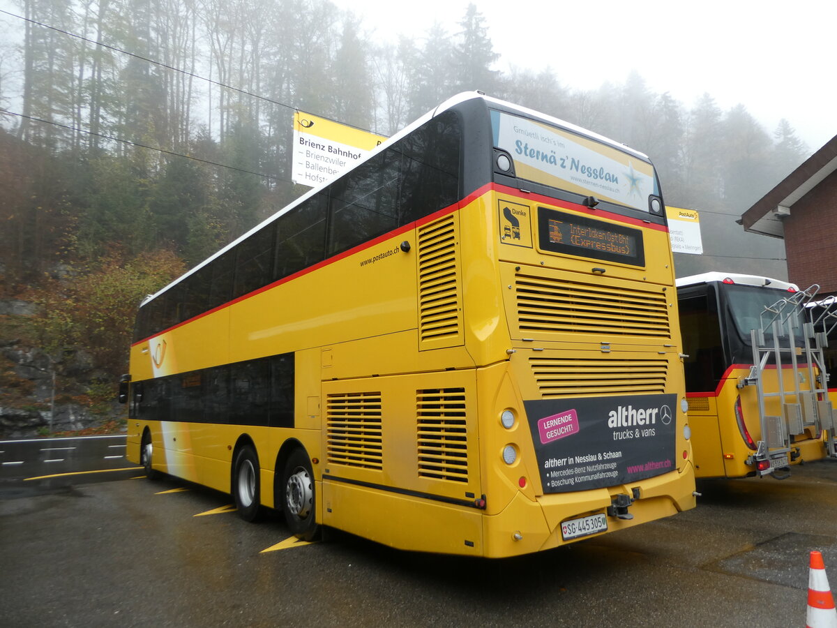 (242'166) - PostAuto Ostschweiz - SG 445'305 - Alexander Dennis (ex AR 45'267) am 5. November 2022 auf dem Brnigpass