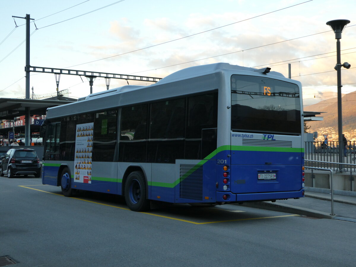 (242'956) - TPL Lugano - Nr. 201/TI 227'593 - Scania/Hess am 17. November 2022 beim Bahnhof Lugano