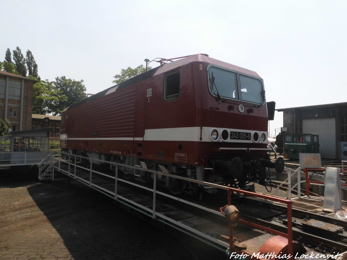 243 005 im DB Museum Halle (Saale) am 4.7.15